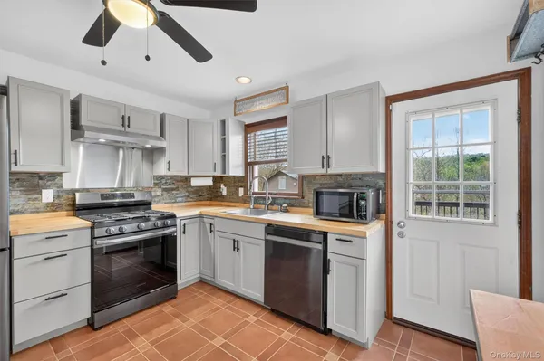$599,000 | 141 Dogwood Road, Cortlandt Manor, NY 10567