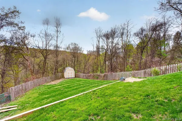 $599,000 | 141 Dogwood Road, Cortlandt Manor, NY 10567