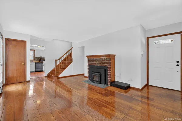 $599,000 | 141 Dogwood Road, Cortlandt Manor, NY 10567