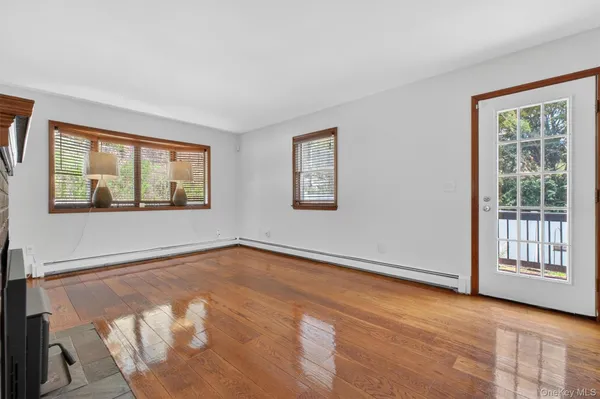 $599,000 | 141 Dogwood Road, Cortlandt Manor, NY 10567