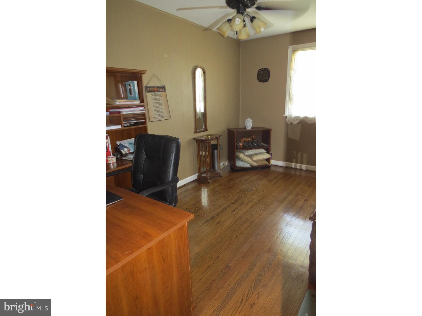 9733 Morefield Road Philadelphia, PA 19115 - Photo 18 of 25