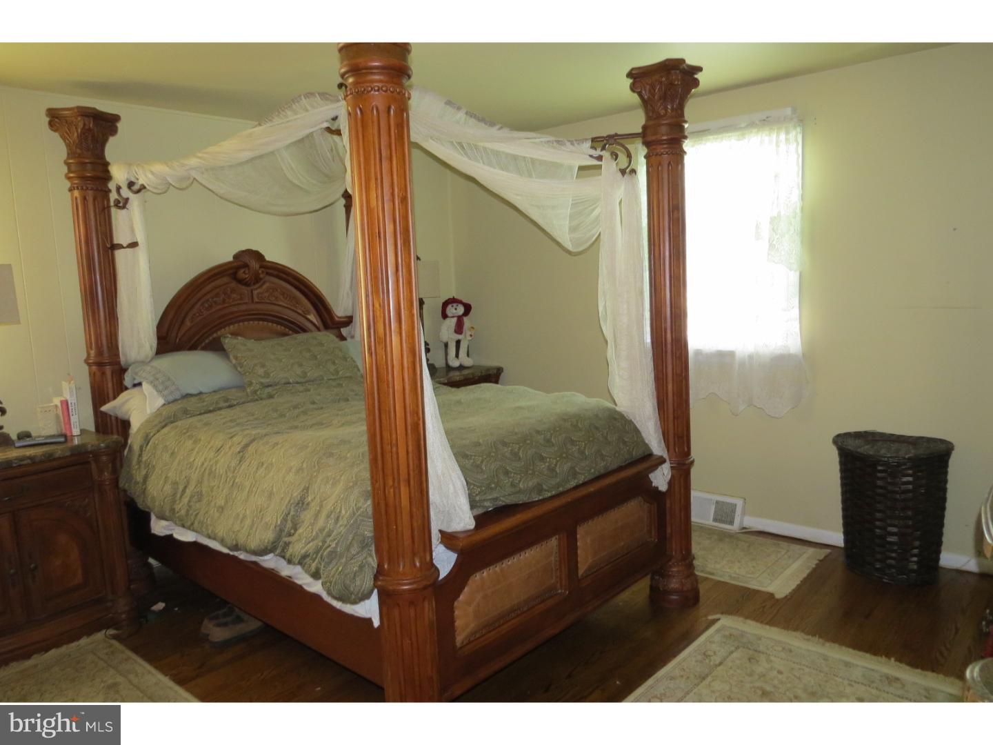 9733 Morefield Road Philadelphia, PA 19115 - Photo 19 of 25
