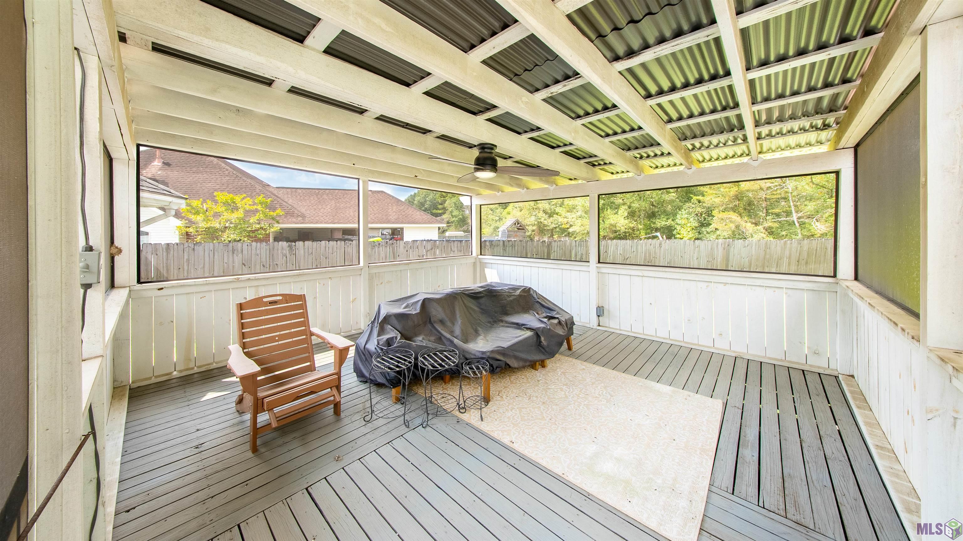 8077 Carlton Roberts Boulevard Denham Springs, LA 70726 - Photo 12 of 13