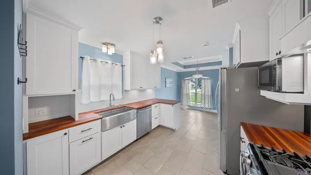 $1,800 | 8077 Carlton Roberts Boulevard, Denham Springs, LA 70726