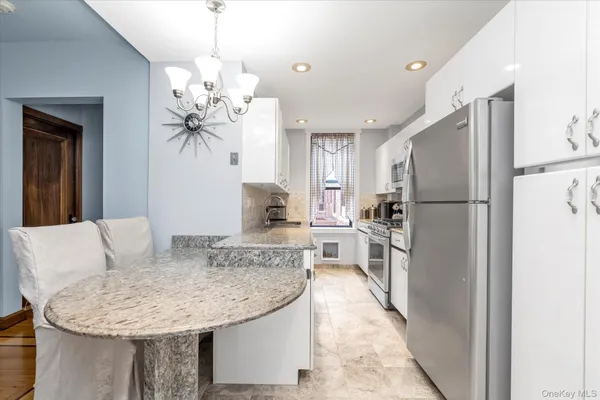 $295,000 | 160-15 Powells Cove Boulevard, Unit C202 | Beechhurst