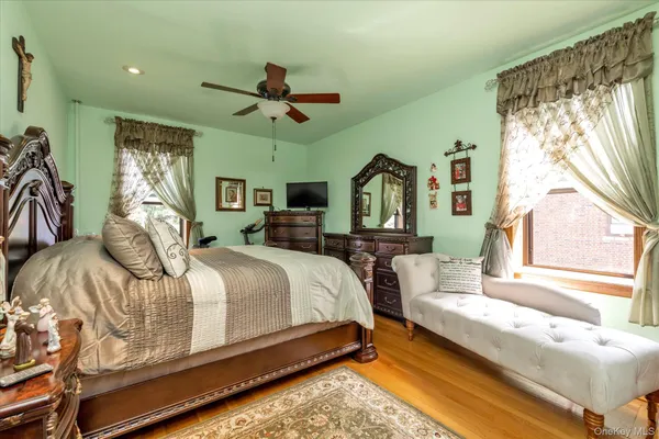 $295,000 | 160-15 Powells Cove Boulevard, Unit C202 | Beechhurst