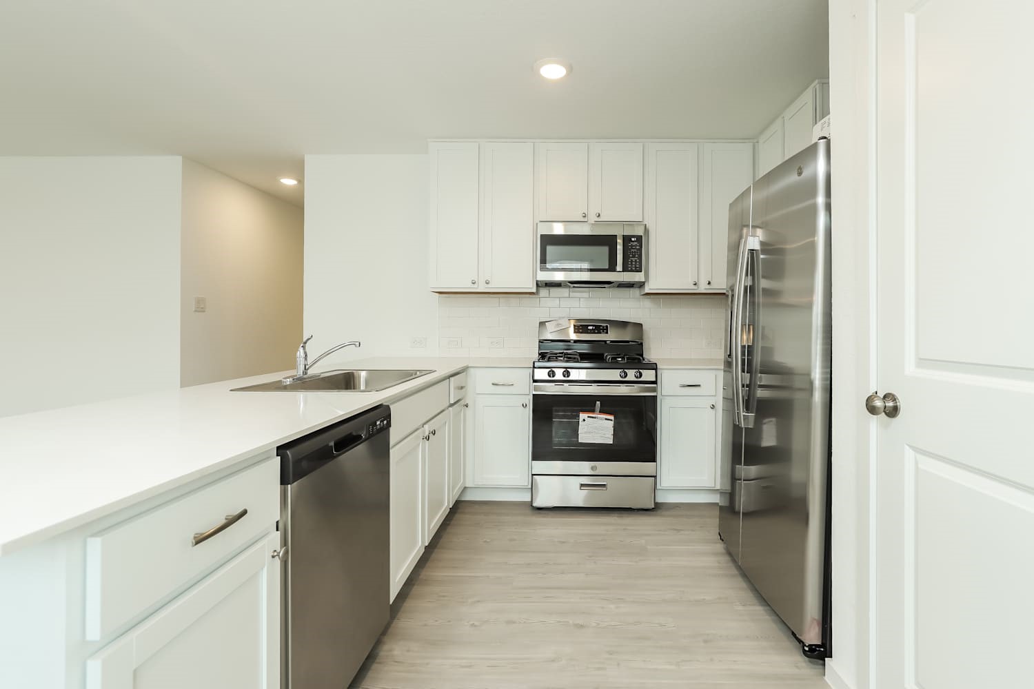 14420 Jenson Creek San Antonio, TX 78245 - Photo 9 of 16