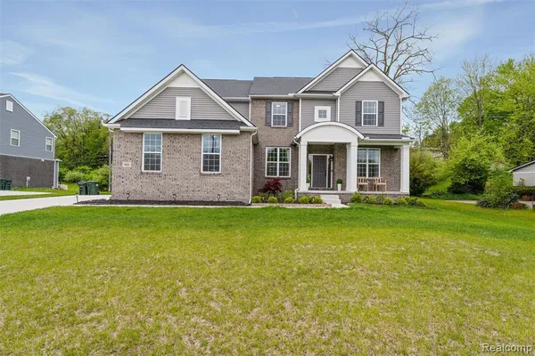 $4,500 | 908 South Livernois Road, Rochester Hills, MI 48309