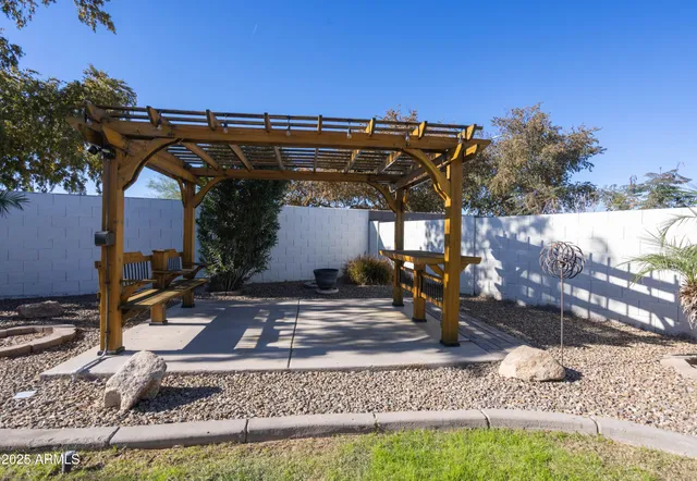 $2,100 | 1022 North Bogle Avenue, Chandler, AZ 85225