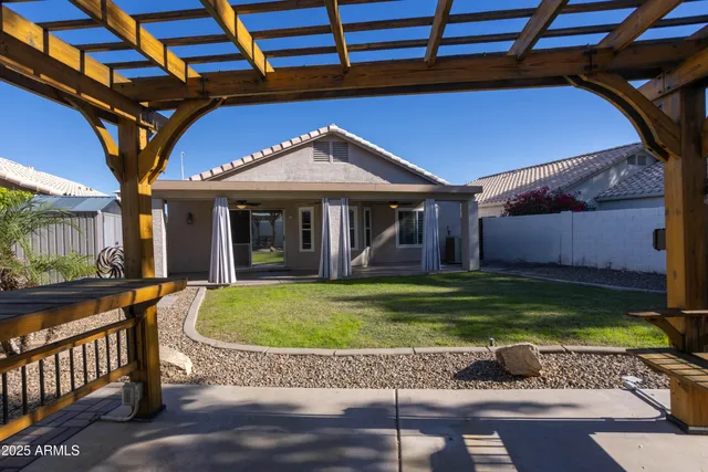 $2,100 | 1022 North Bogle Avenue, Chandler, AZ 85225