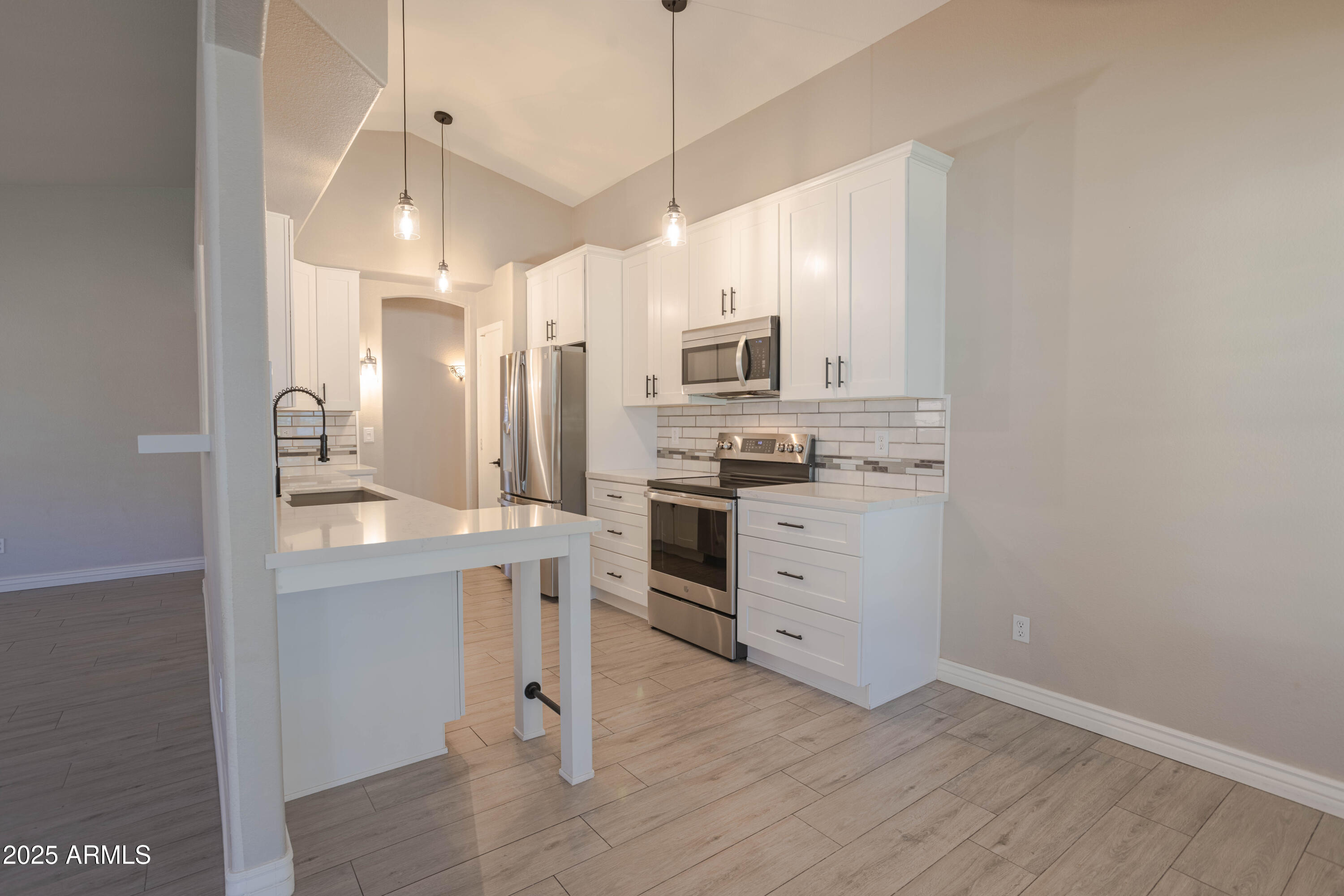 1022 North Bogle Avenue Chandler, AZ 85225 - Photo 3 of 23 DASH5518-HDR