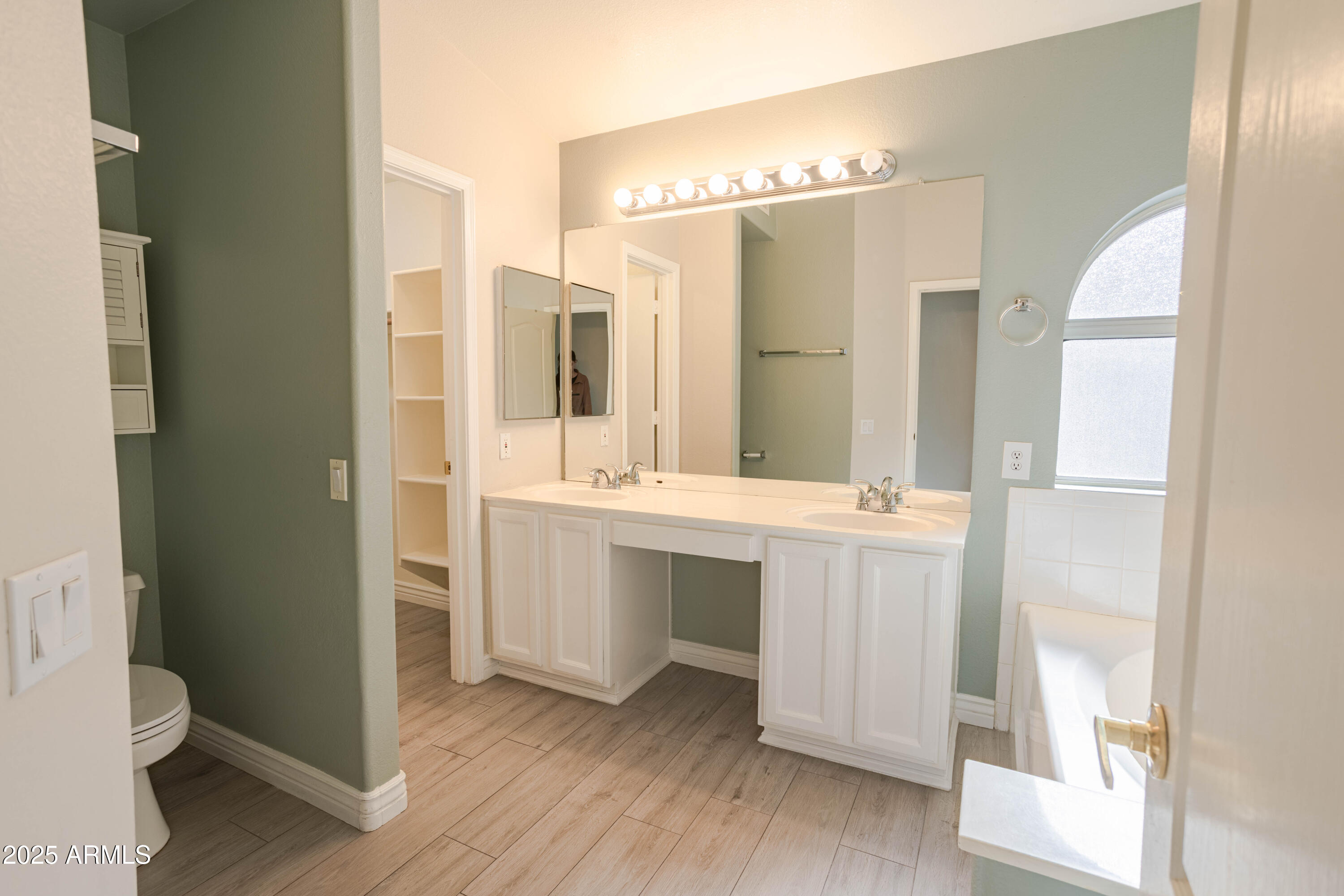 1022 North Bogle Avenue Chandler, AZ 85225 - Photo 8 of 23 DASH5573-HDR