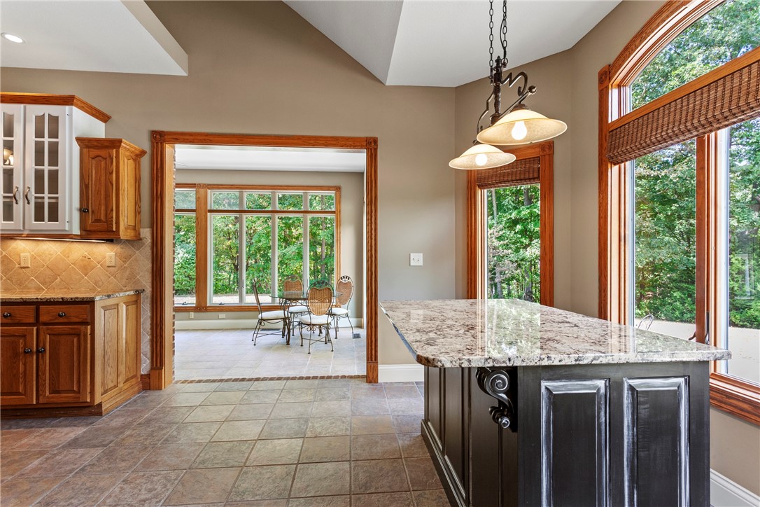 2389 Lincoln Hwy Road Charleston, IL 61920 - Photo 10 of 48