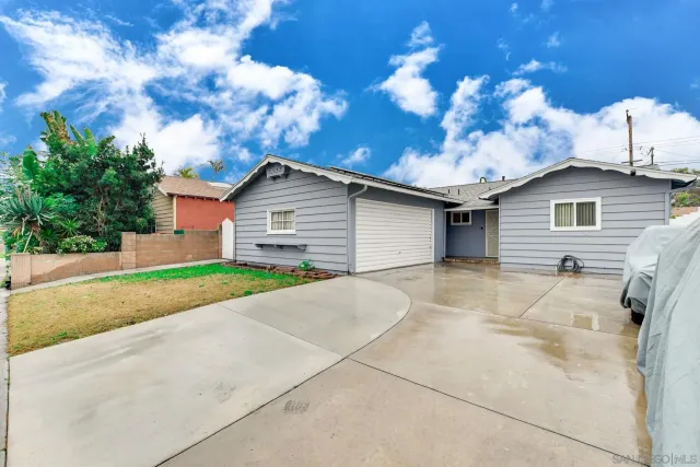 $875,000 | 11518 205th Street, Lakewood, CA 90715