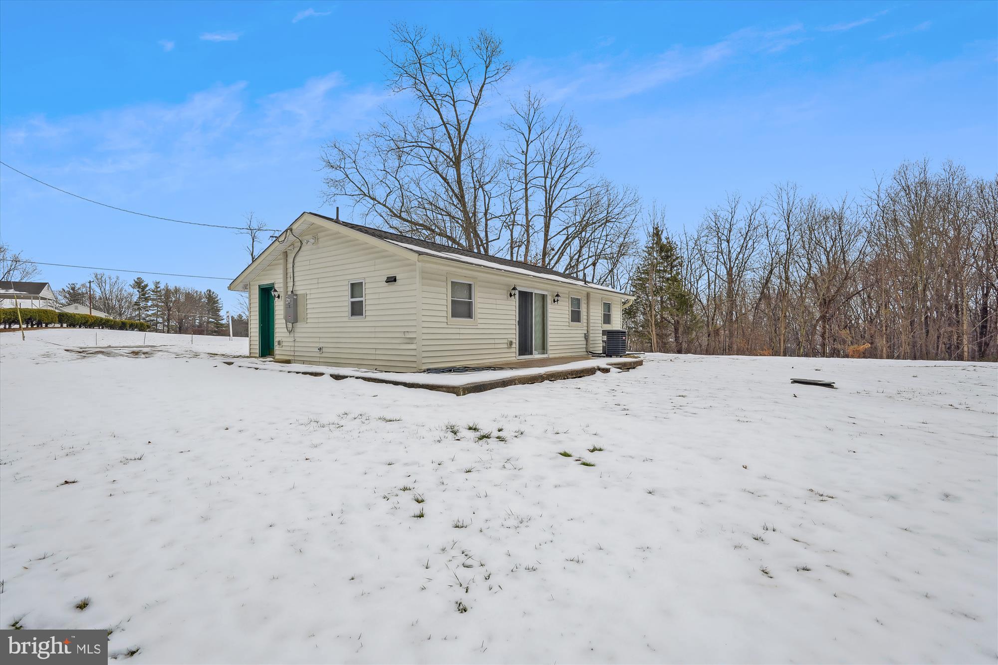 6411 Davis Road Mount Airy, MD 21771 - Photo 4 of 30 Back Elevation