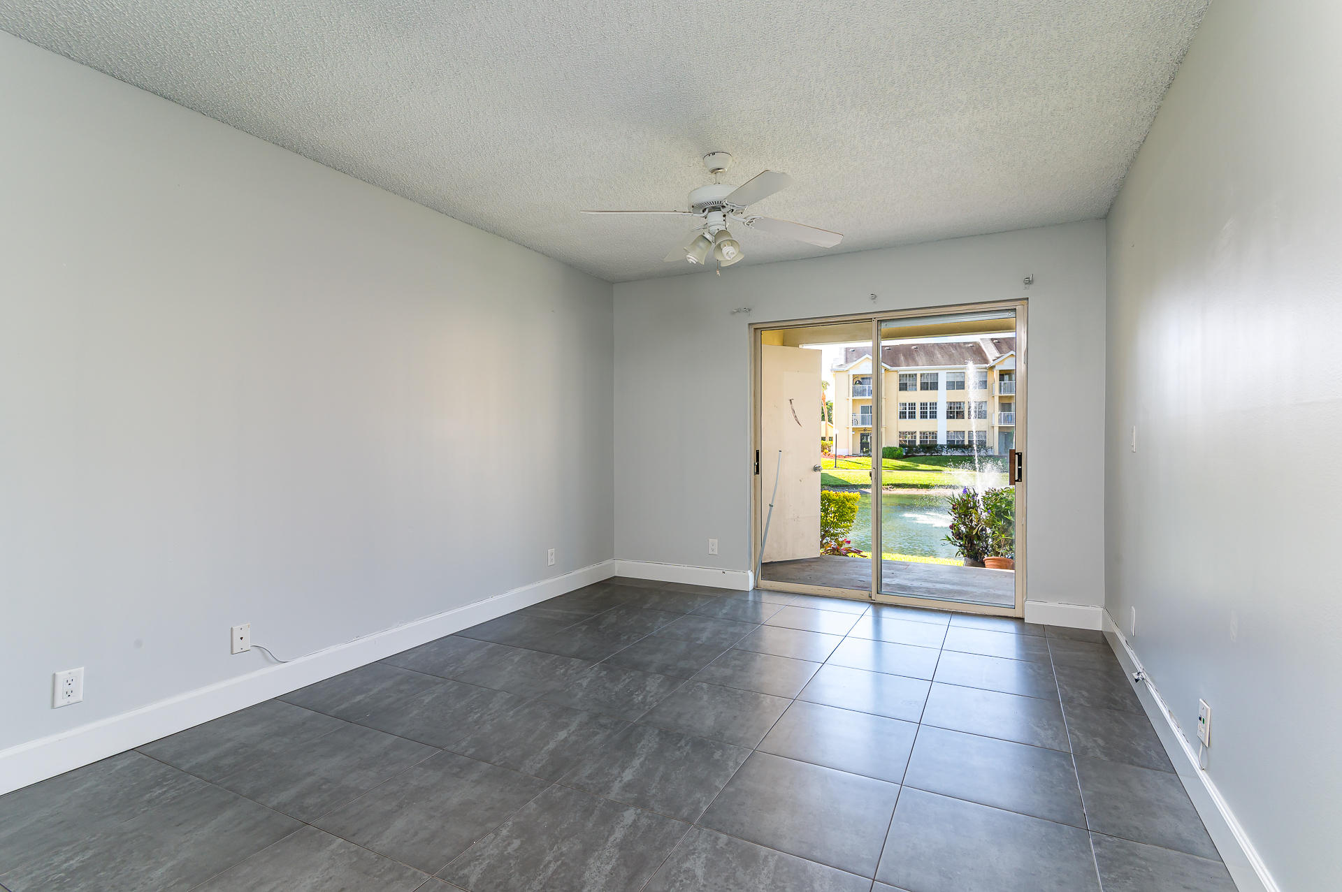 6299 La Costa Drive, Unit B Boca Raton, FL 33433 - Photo 11 of 25 photo-7