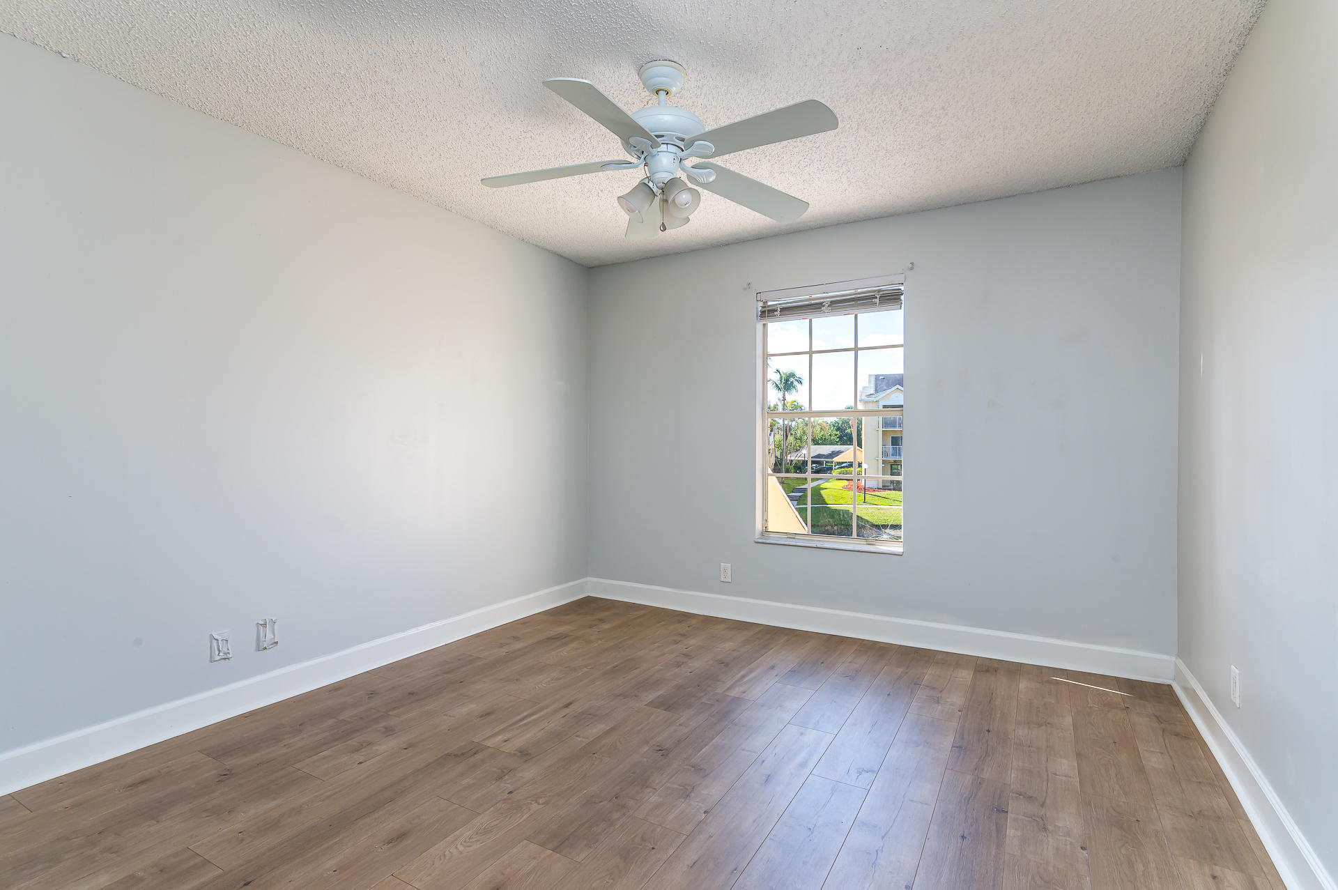 6299 La Costa Drive, Unit B Boca Raton, FL 33433 - Photo 19 of 25 photo-13