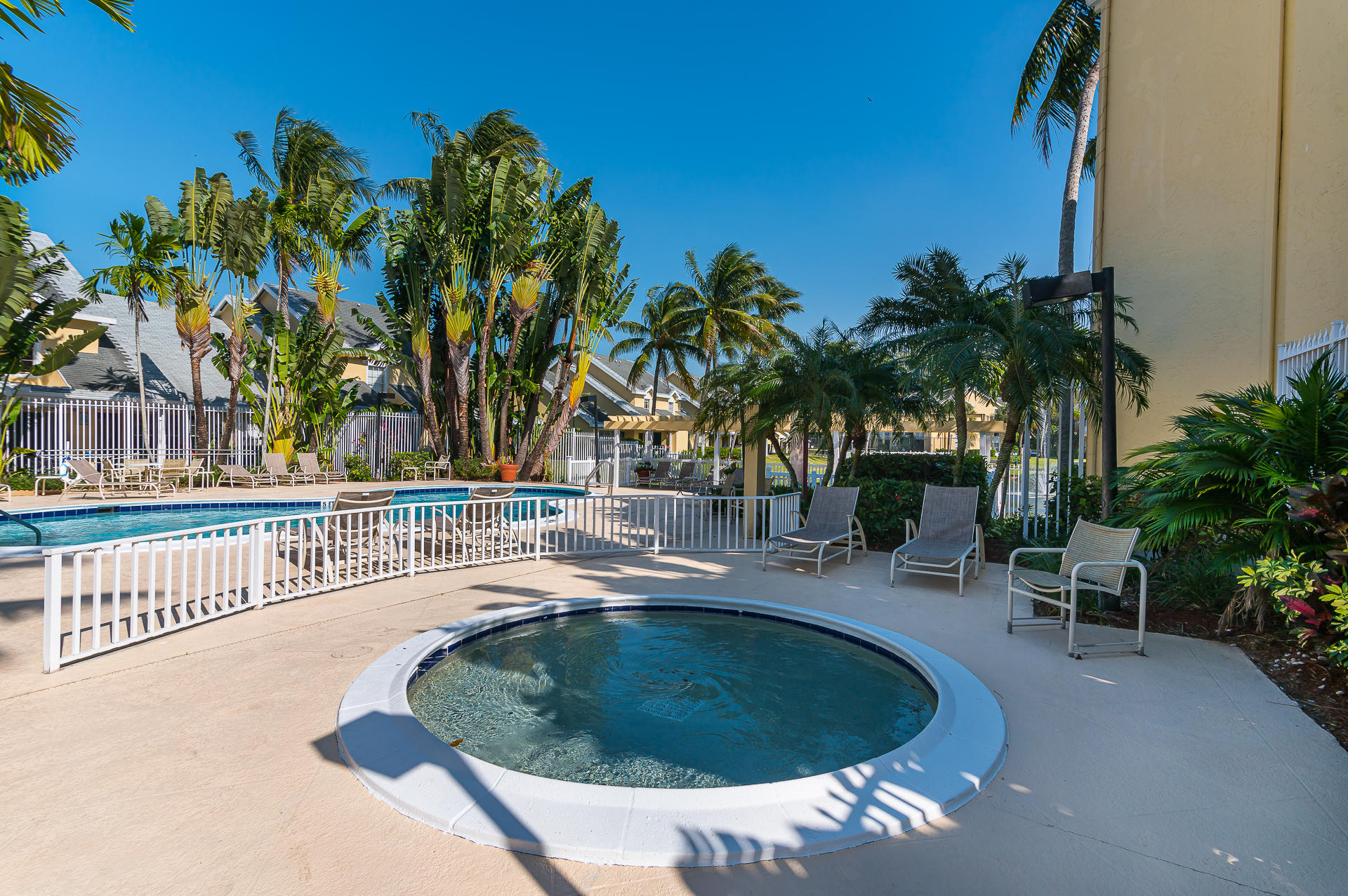 6299 La Costa Drive, Unit B Boca Raton, FL 33433 - Photo 24 of 25 photo-14