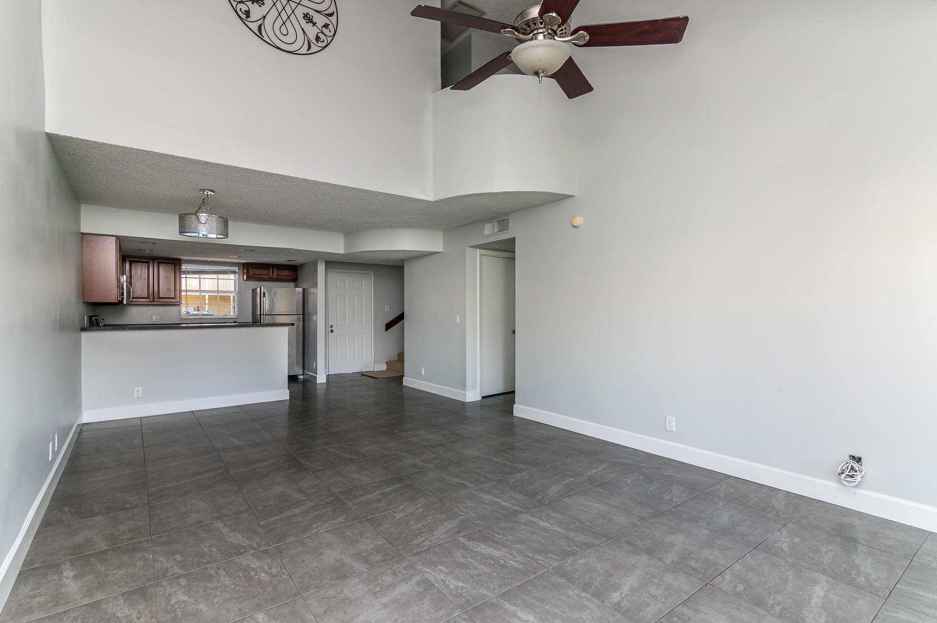 6299 La Costa Drive, Unit B Boca Raton, FL 33433 - Photo 10 of 25 photo-3