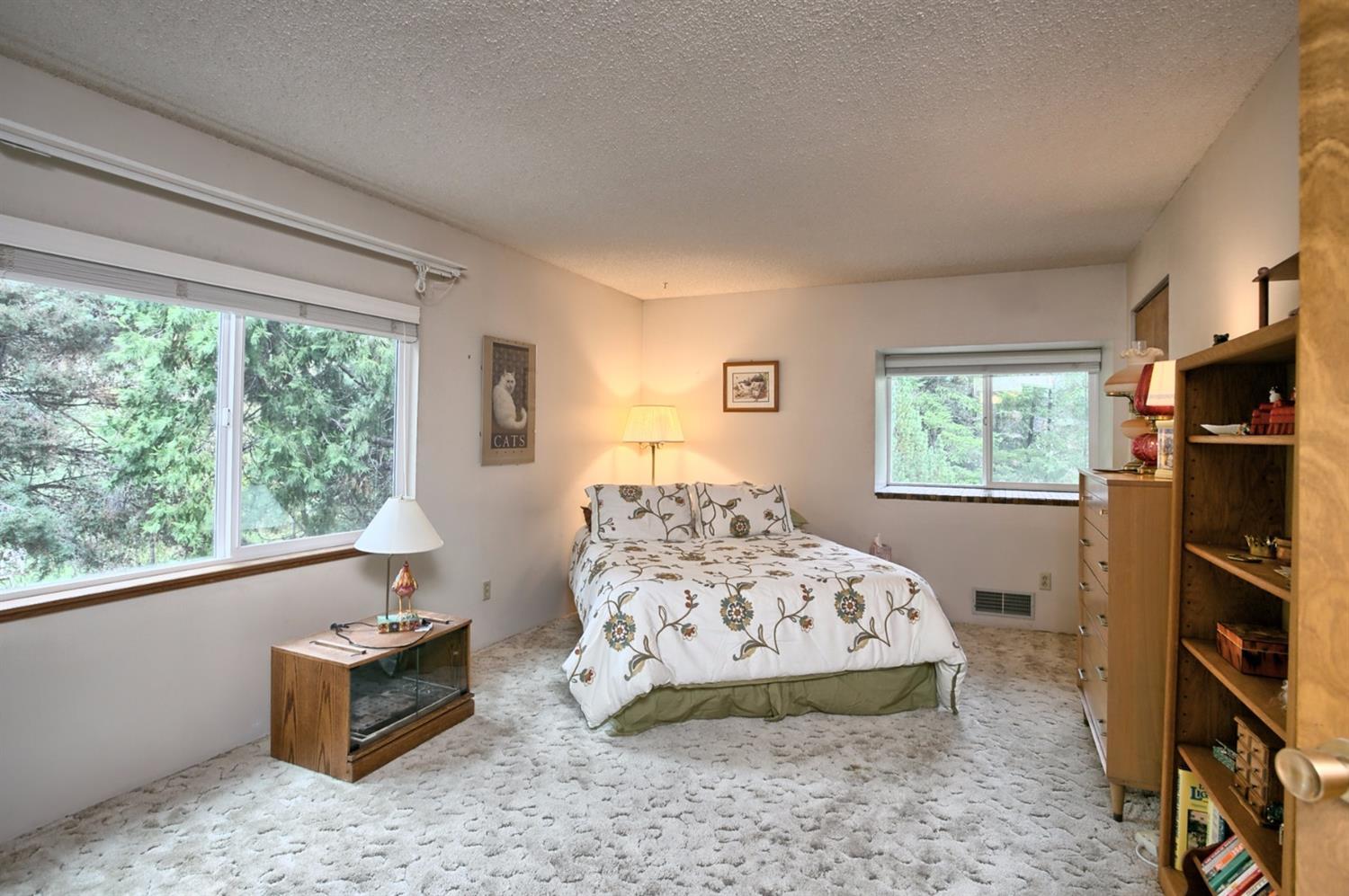 11905 Lower River Road Grants Pass, OR 97526 - Photo 12 of 35 Additional Photo
