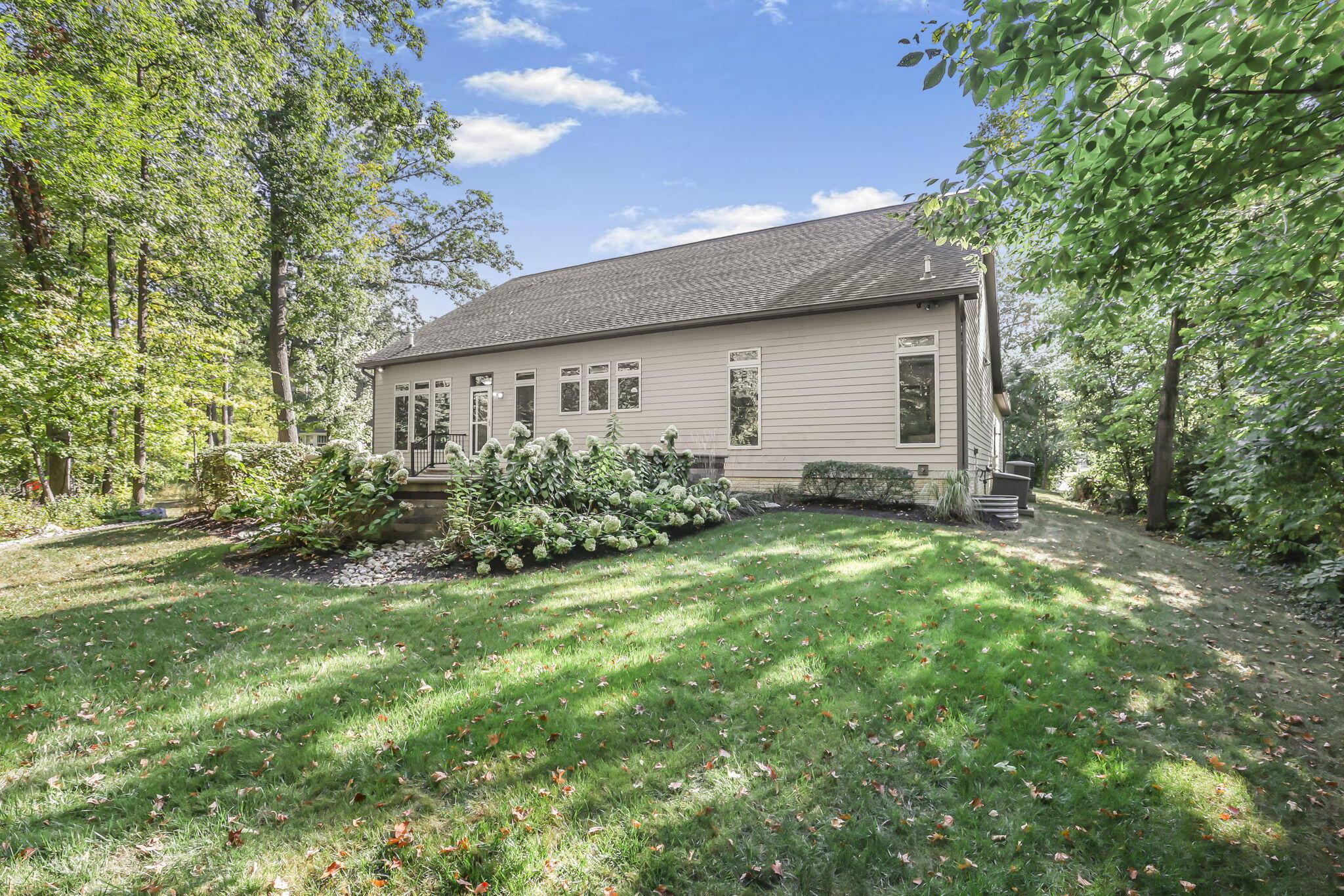 845 Clotts Road Columbus, OH 43230 - Photo 56 of 69 52-web-or-mls-0V3A6437