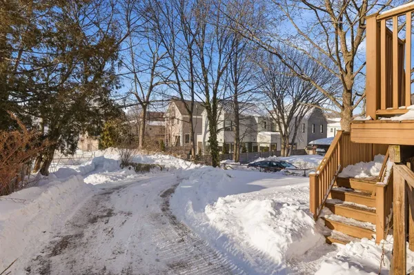 $2,000 | 514 Middle Street, Unit 2, Portsmouth, NH 03801