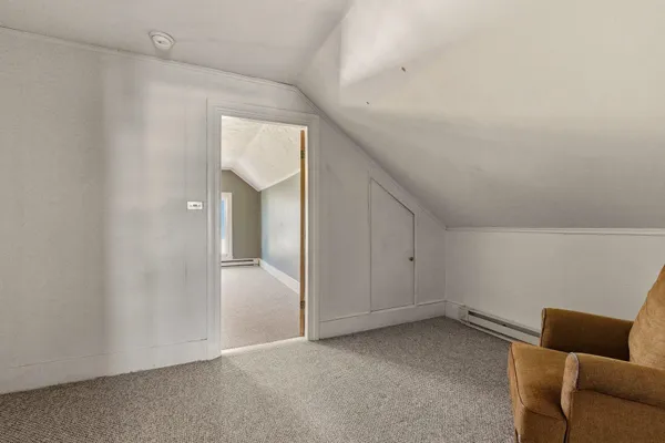 $2,000 | 514 Middle Street, Unit 2, Portsmouth, NH 03801