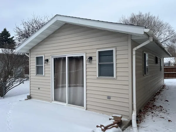 $325,000 | 3025 18th Street South, Fargo, ND 58103