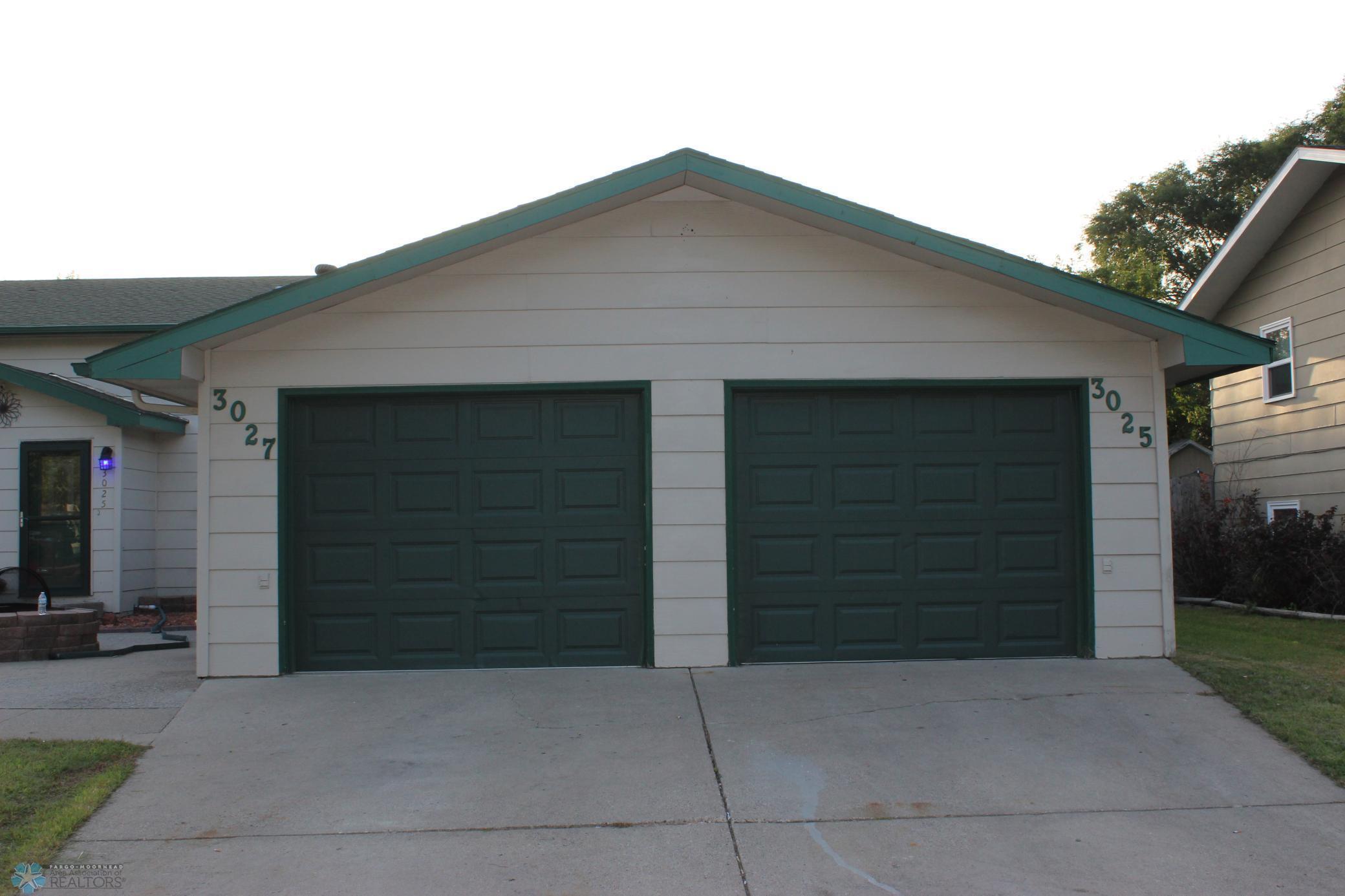 3025 18th Street South Fargo, ND 58103 - Photo 2 of 22