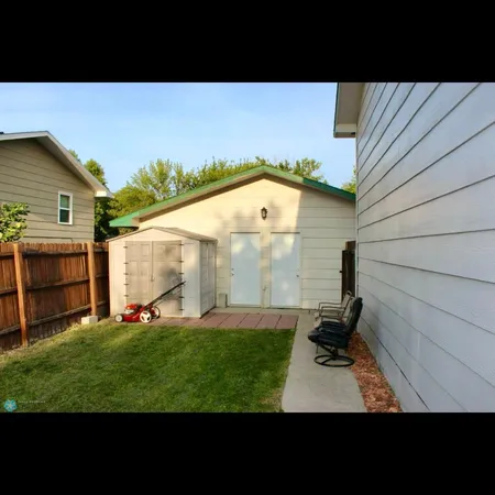 $325,000 | 3025 18th Street South, Fargo, ND 58103