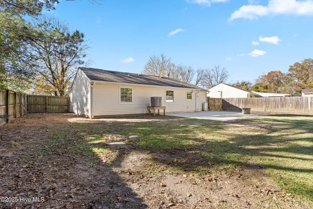 $229,000 | 102 Winter Road, Jacksonville, NC 28540