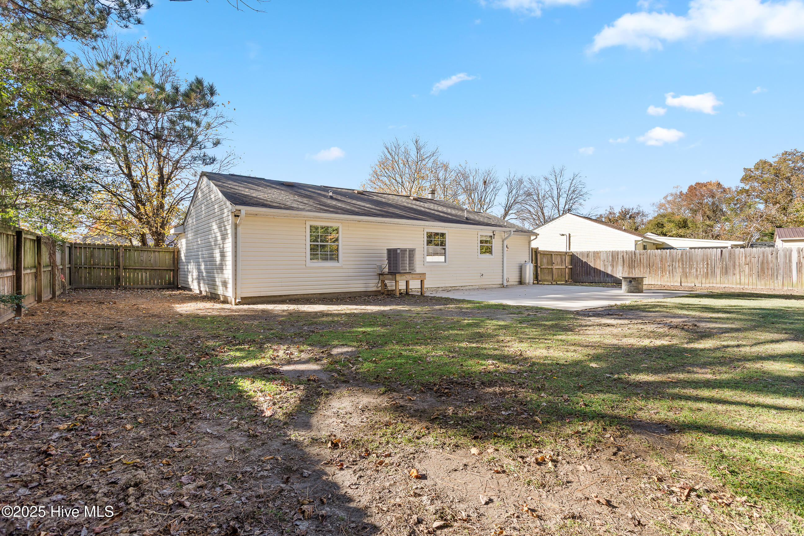 102 Winter Road Jacksonville, NC 28540 - Photo 22 of 25 23