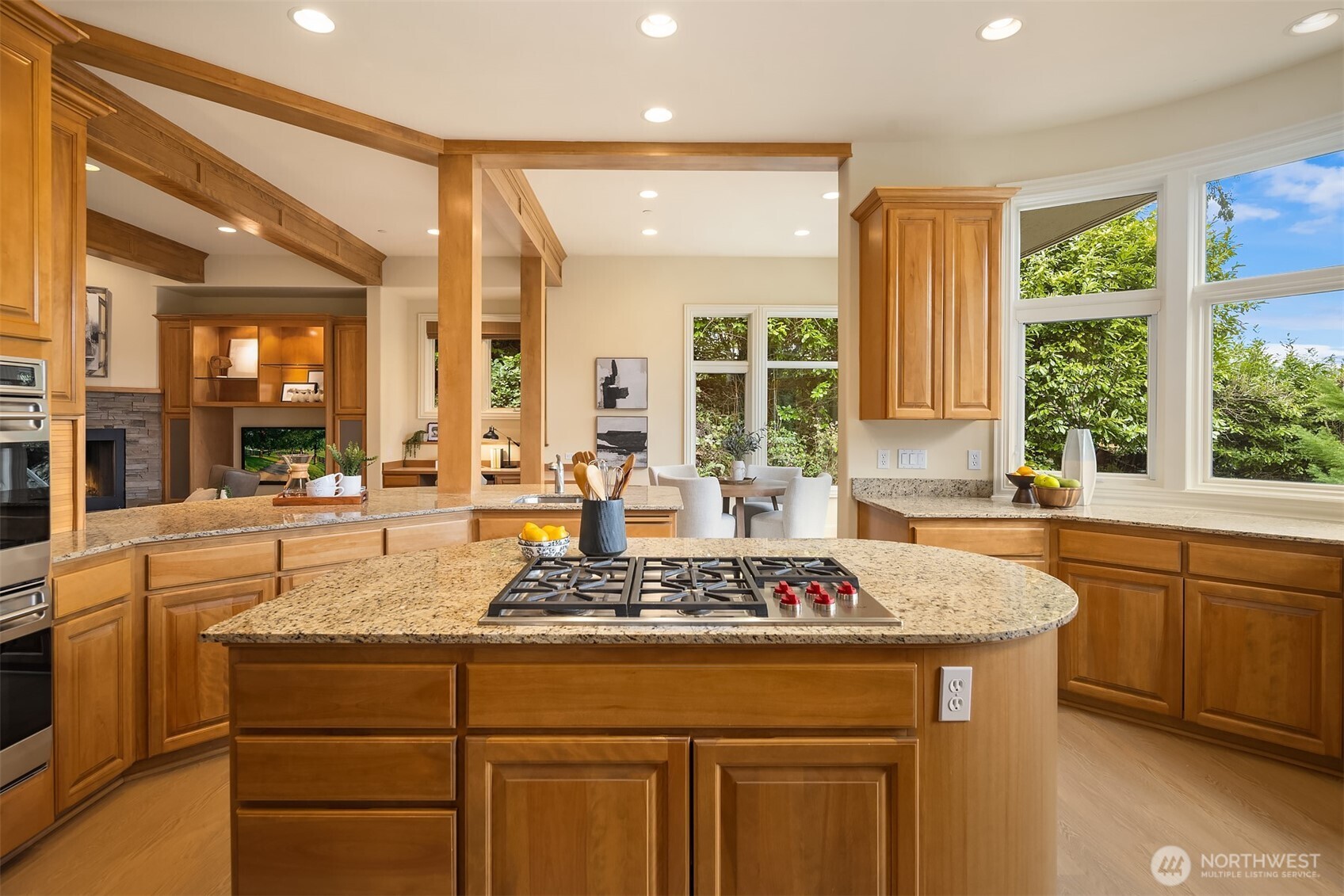4419 Ferncroft Road Mercer Island, WA 98040 - Photo 14 of 38