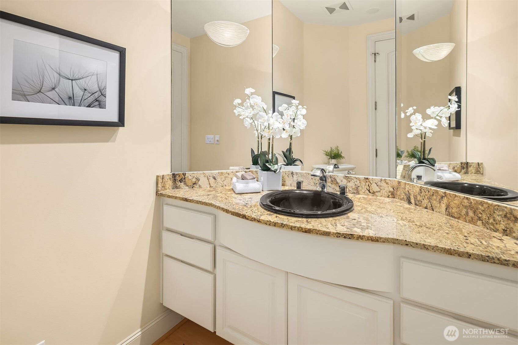 4419 Ferncroft Road Mercer Island, WA 98040 - Photo 21 of 38