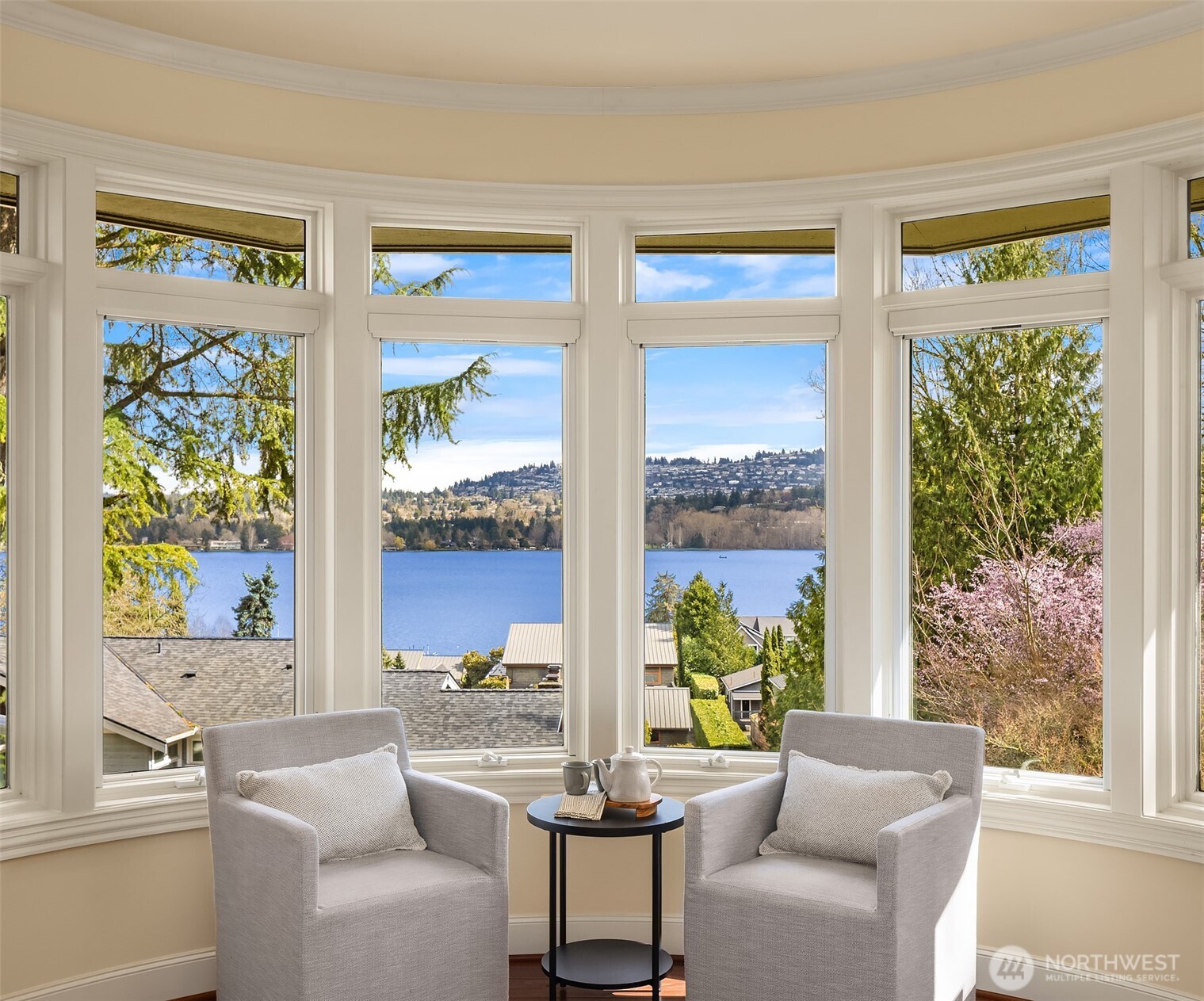 4419 Ferncroft Road Mercer Island, WA 98040 - Photo 23 of 38