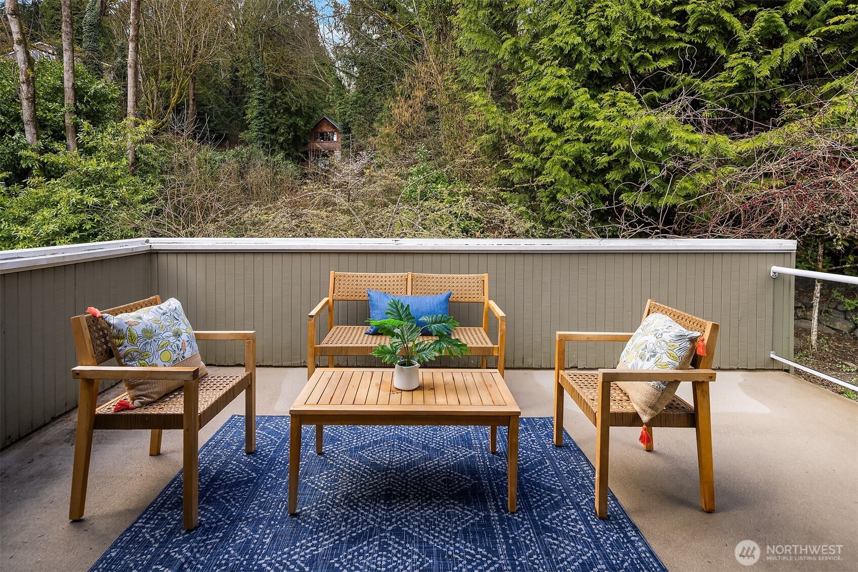 4419 Ferncroft Road Mercer Island, WA 98040 - Photo 32 of 38