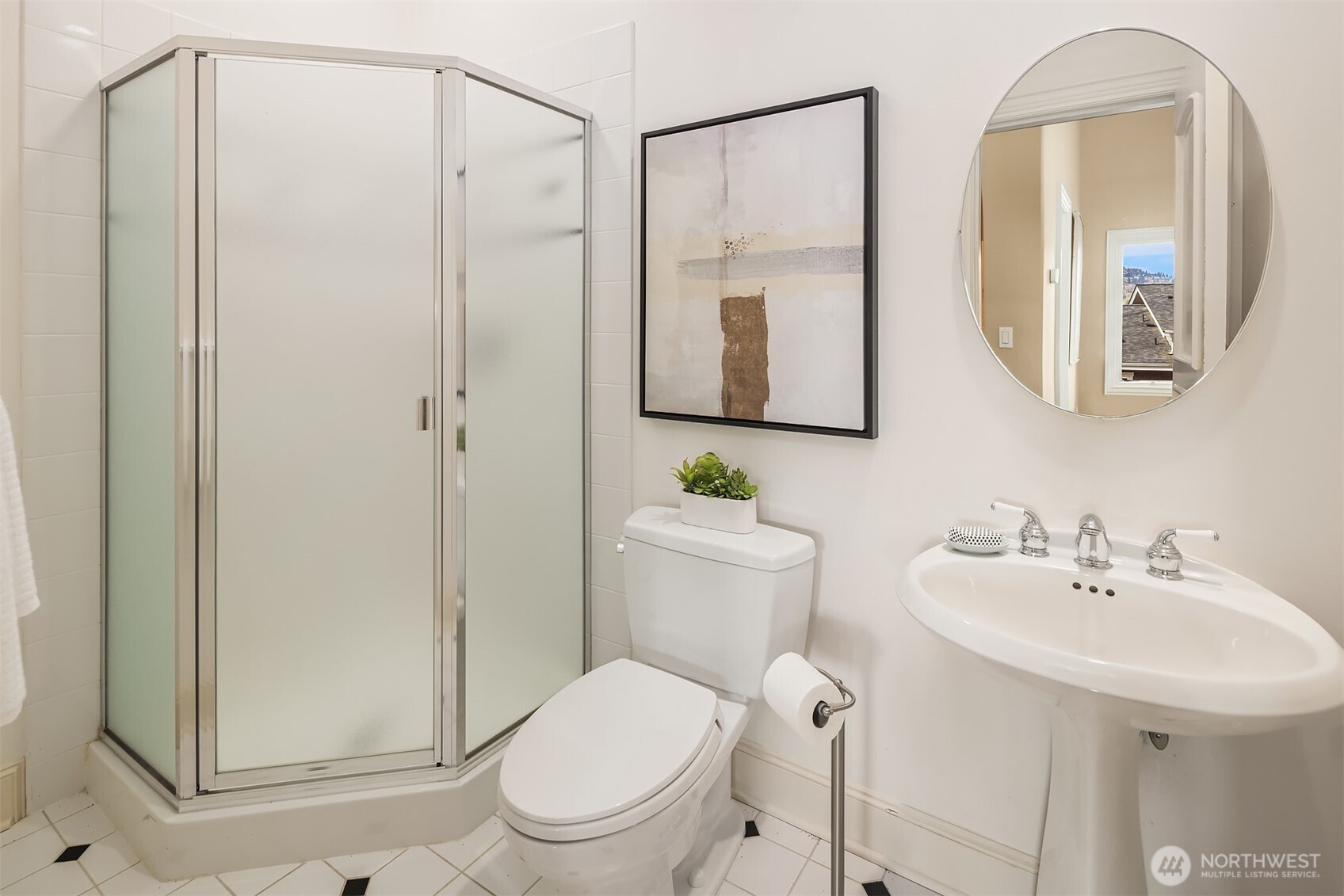 4419 Ferncroft Road Mercer Island, WA 98040 - Photo 34 of 38