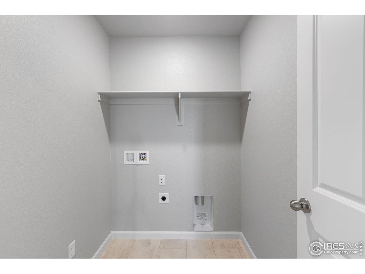 6765 Utica Court Firestone, CO 80504 - Photo 20 of 23 a view of cabinet