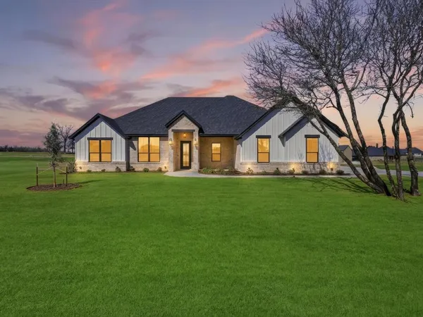 $599,888 | 3152 Infinity Drive, Weatherford, TX 76087