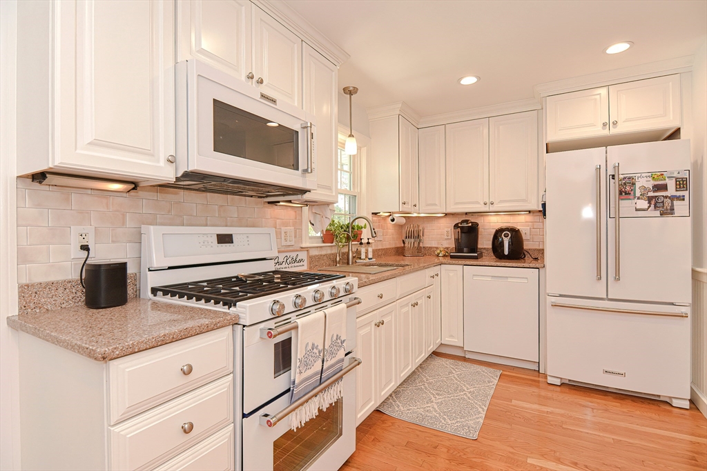 7 Lynch Avenue Dedham, MA 02026 - Photo 12 of 17