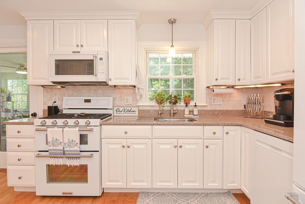7 Lynch Avenue Dedham, MA 02026 - Photo 9 of 17