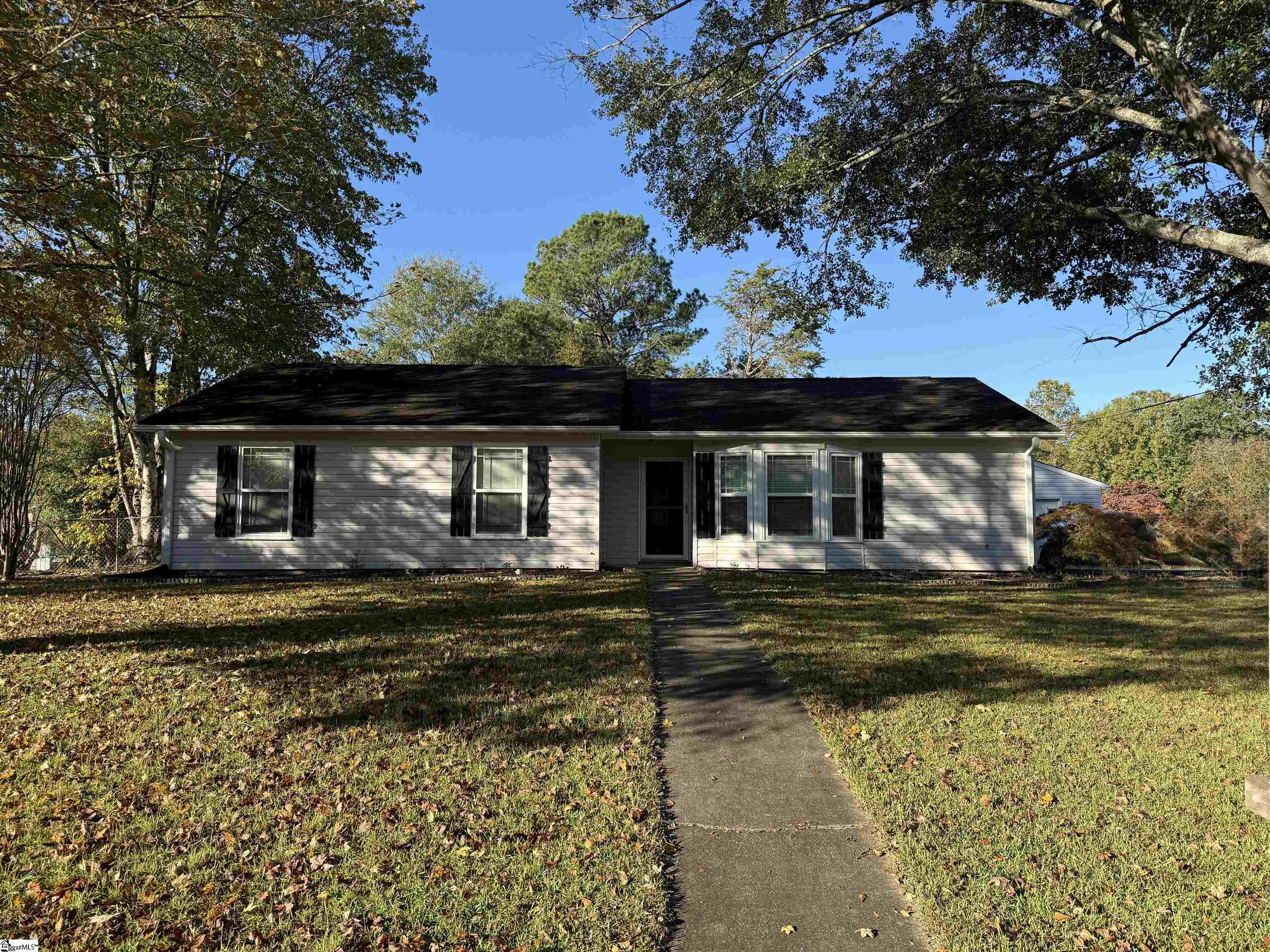 337 East Celestial Drive Greer, SC 29651 - Photo 2 of 17
