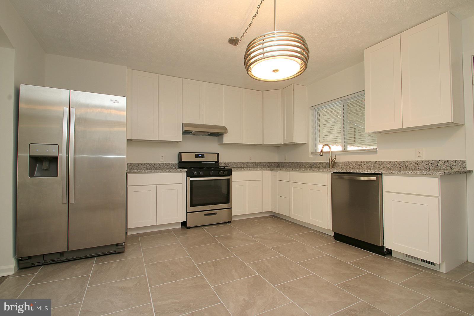 8079 Wallace Road Dundalk, MD 21222 - Photo 13 of 30 Kitchen
