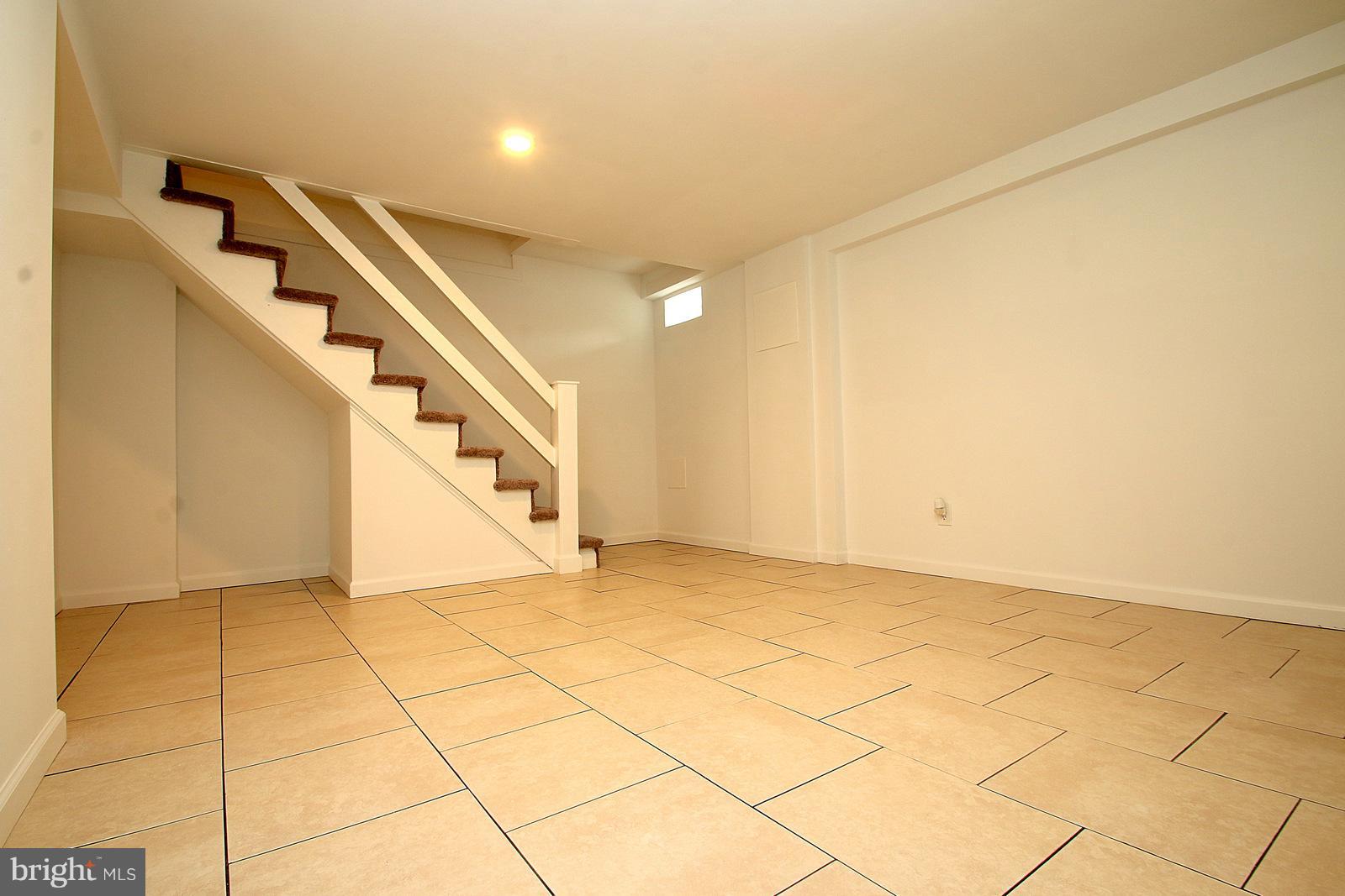 8079 Wallace Road Dundalk, MD 21222 - Photo 26 of 30 Bath