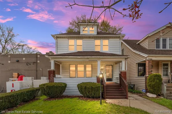 $245,000 | 1405 Lakepointe Street, Grosse Pointe Park, MI 48230