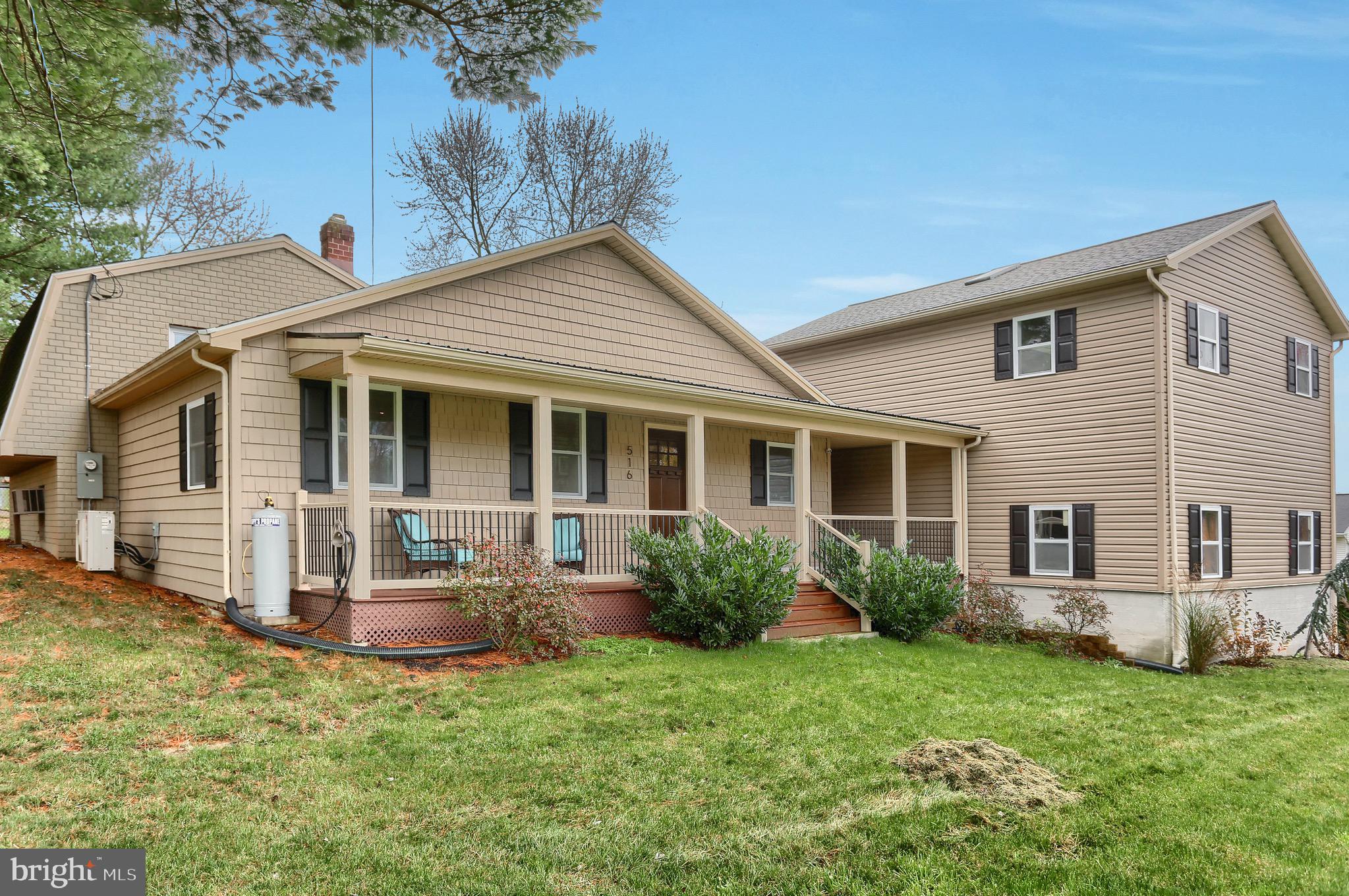 516 Aberdeen Road Elizabethtown, PA 17022 - Photo 2 of 51 Gallery Image 2