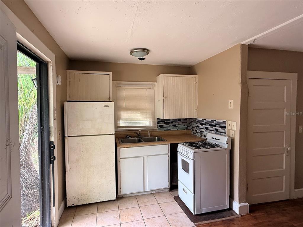 1648 27th Avenue North, Unit 2 St. Petersburg, FL 33713 - Photo 5 of 10