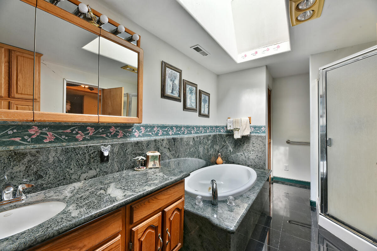 1331 Vawter Road Medford, OR 97501 - Photo 23 of 43 DSC_8766