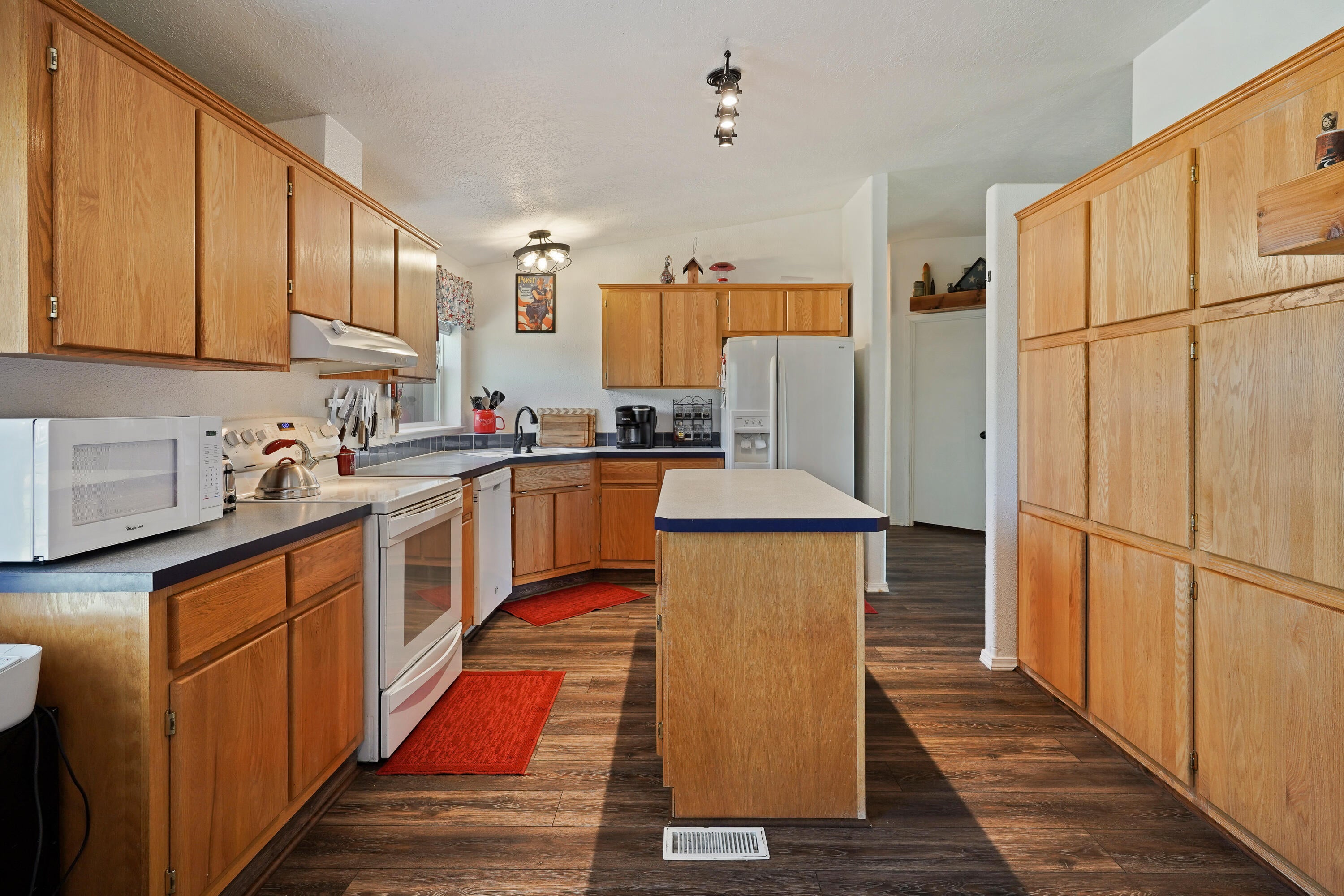 9167 Southwest Meadow Road Terrebonne, OR 97760 - Photo 15 of 36 DSC01706
