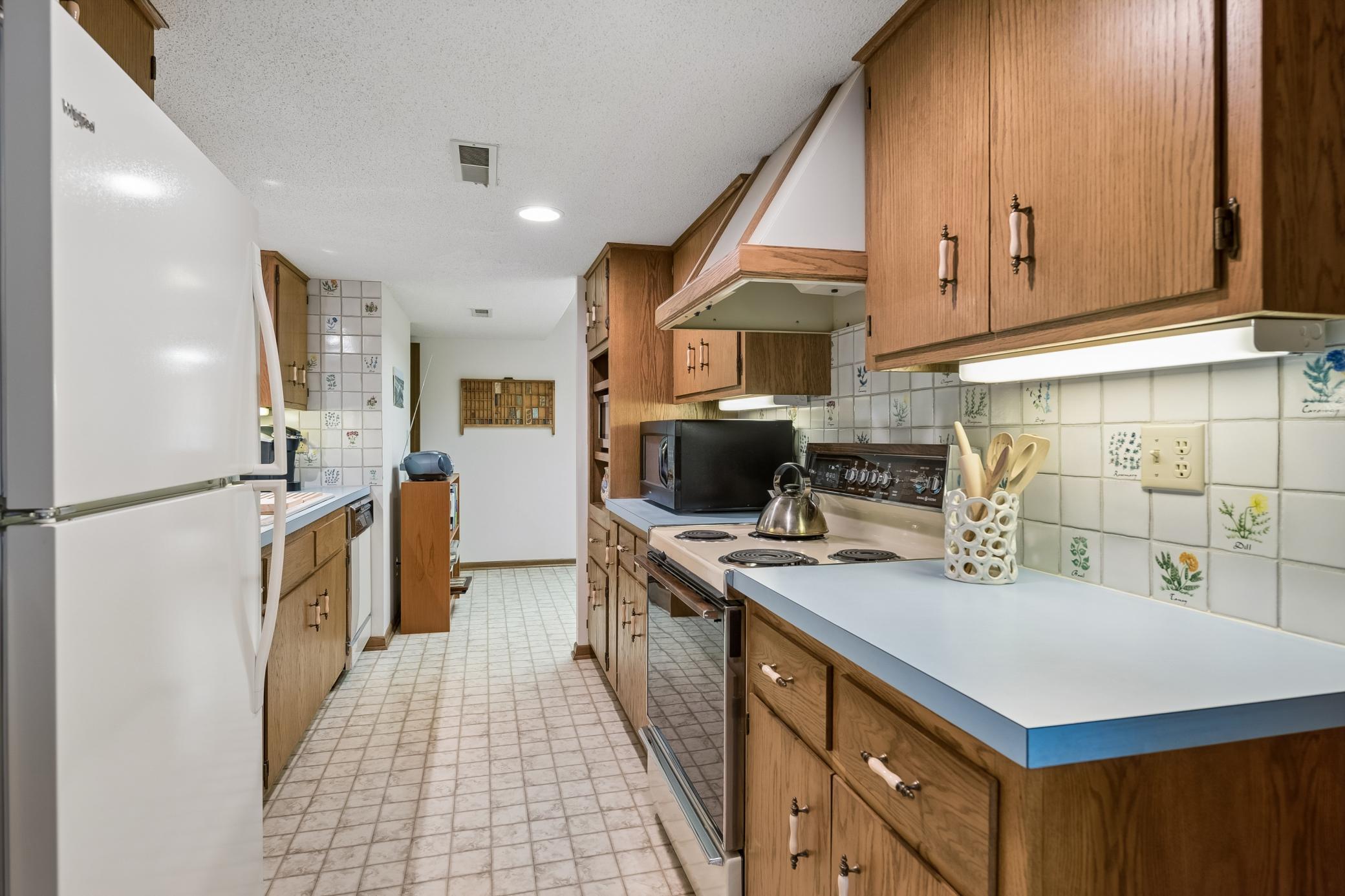 8001 Pennsylvania Road Bloomington, MN 55438 - Photo 34 of 50